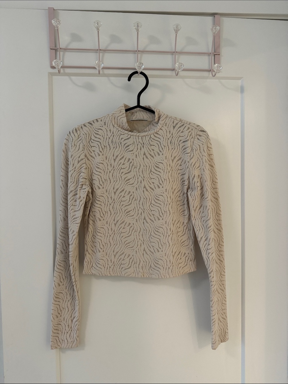 Babaton Cream Textured Mock Neck Long Sleeve Top